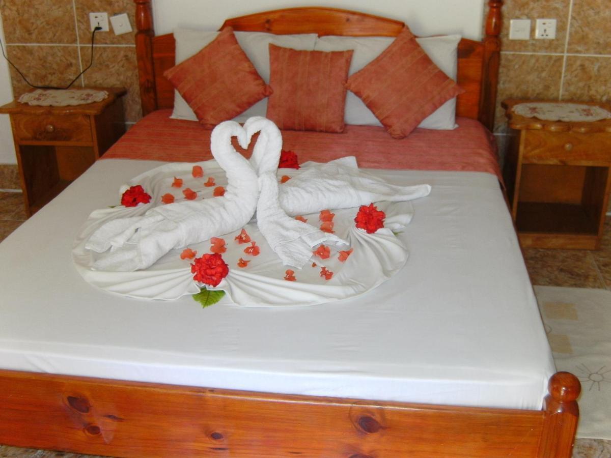 Rising Sun Guesthouse La Digue Bilik gambar